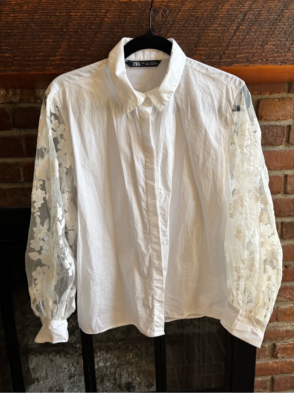 Zara White Button-Down Shirt with Floral Lace Sleeves